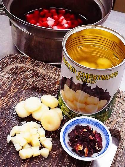 120706water-chesnuts01.jpg