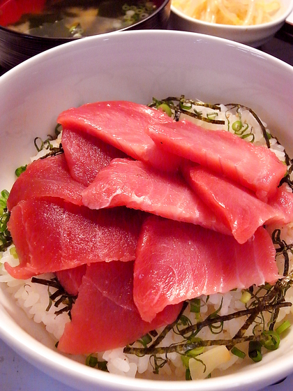 12072402.jpg