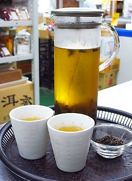 100824oolong-tea.jpg